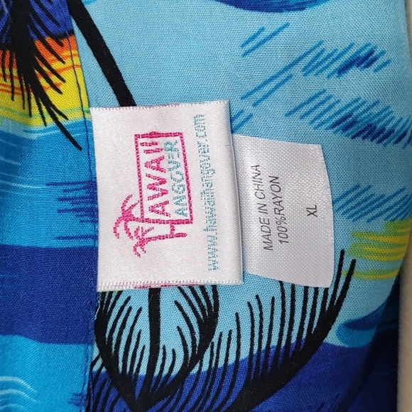Hawaii Hangover Button Down Short Sleeve Top Size XL - Picture 3 of 5